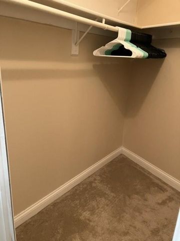 801 NE 18th Ct 202, Fort Lauderdale, FL 33305