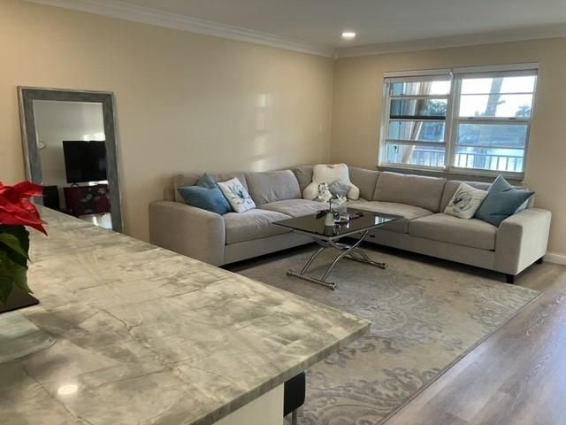 801 NE 18th Ct 202, Fort Lauderdale, FL 33305