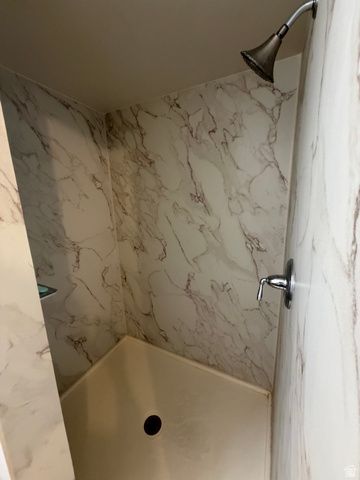 2193 E SEGO LILY DR, Sandy, UT 84092