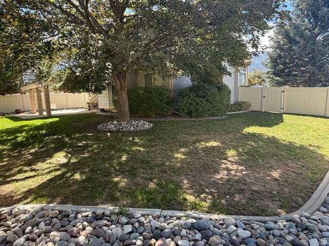 2193 E SEGO LILY DR, Sandy, UT 84092