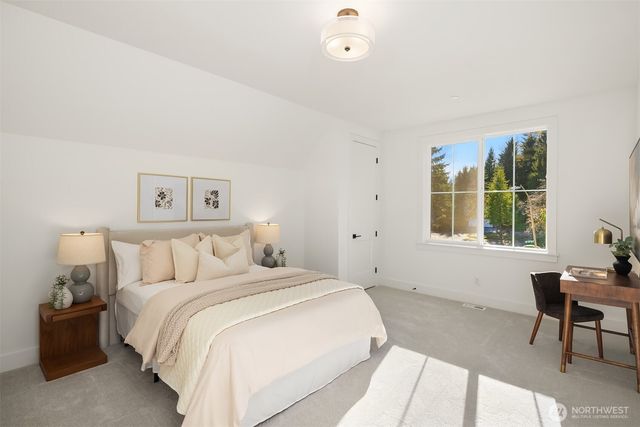 15810 NE 49th Street, Redmond, WA 98052