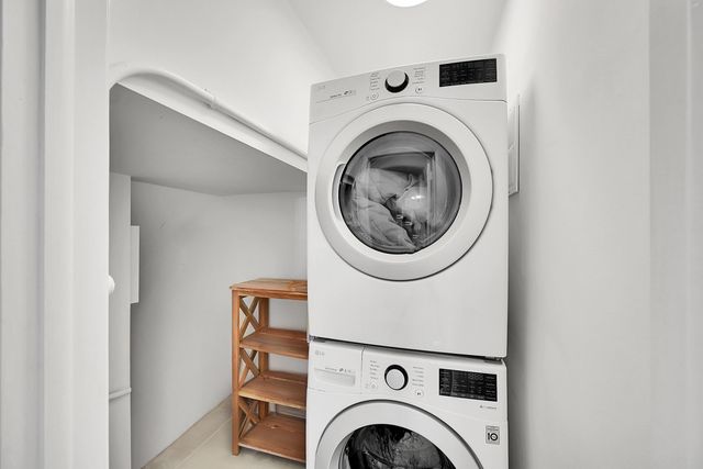 21207 Lago Circle, Boca Raton, FL 33433