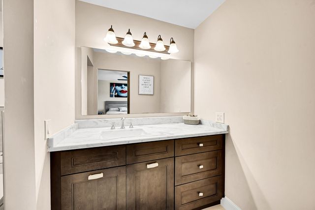 21207 Lago Circle, Boca Raton, FL 33433