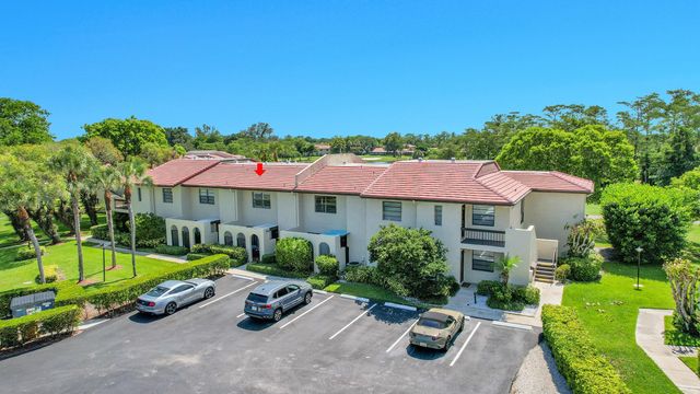 21207 Lago Circle, Boca Raton, FL 33433