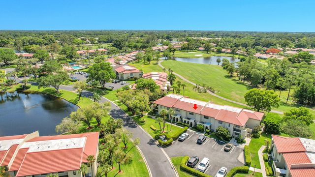 21207 Lago Circle, Boca Raton, FL 33433