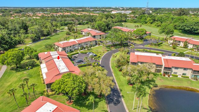 21207 Lago Circle, Boca Raton, FL 33433