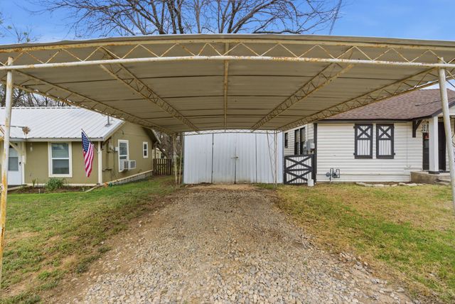 320 N Park Street, Dublin, TX 76446