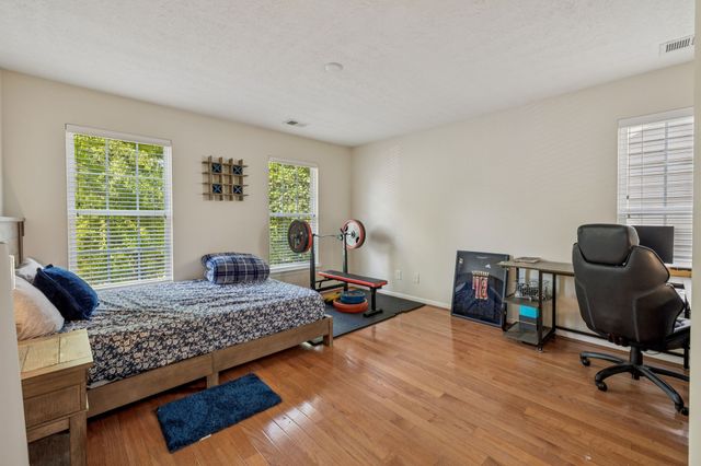 7740 Porter House Dr, Nashville, TN 37211