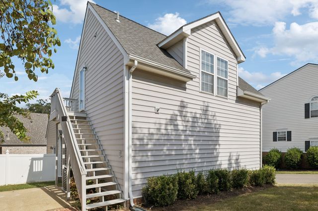 7740 Porter House Dr, Nashville, TN 37211