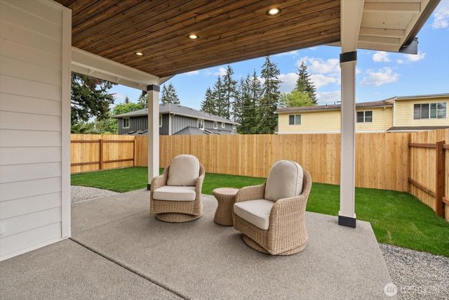 4805 238th Street SW, Mountlake Terrace, WA 98043