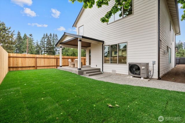 4805 238th Street SW, Mountlake Terrace, WA 98043