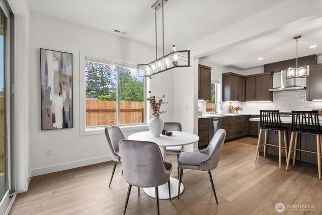 4805 238th Street SW, Mountlake Terrace, WA 98043