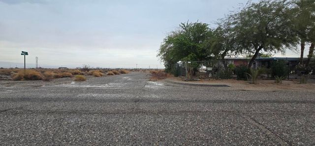 1393 Pine Place, Thermal, CA 92274