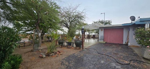 1393 Pine Place, Thermal, CA 92274