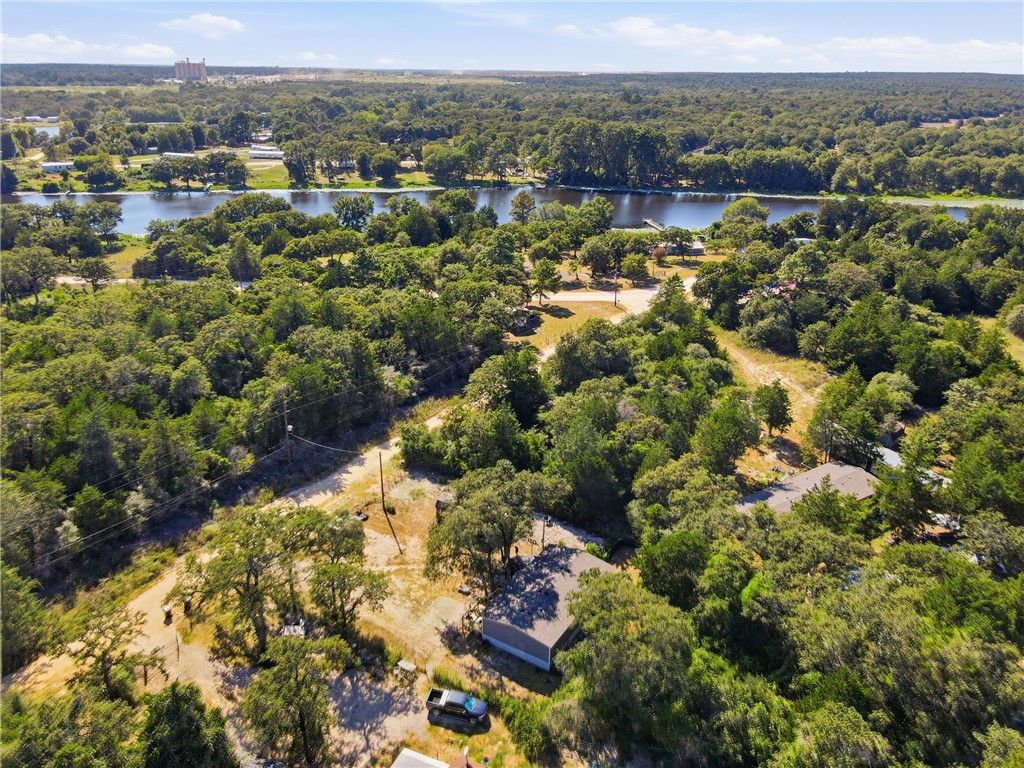 754 Maple Drive, Caldwell, TX 77836 — photo 2