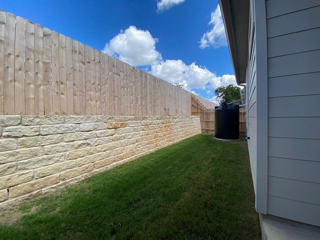 320 Creek RD 303, Dripping Springs, TX 78620