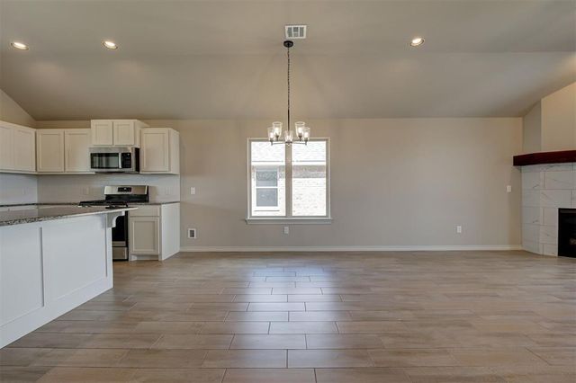 9316 NW 143rd Street, Yukon, OK 73099