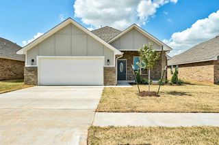 9316 NW 143rd Street, Yukon, OK 73099