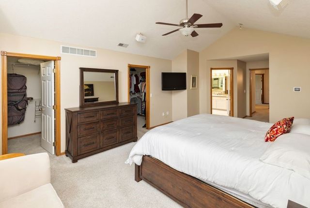 5970 Beechtree Drive, West Des Moines, IA 50266