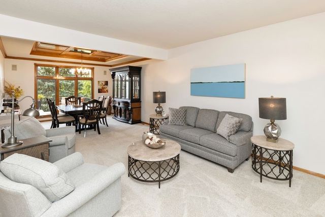 5970 Beechtree Drive, West Des Moines, IA 50266