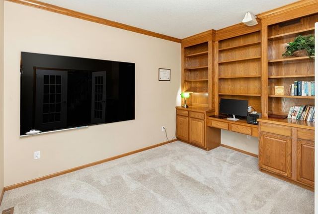 5970 Beechtree Drive, West Des Moines, IA 50266