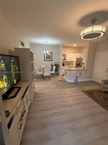 7703 Ashmont Cir 213, Tamarac, FL 33321