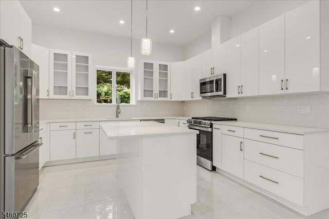 300 Boonton Tpke, Lincoln Park Boro, NJ 07035
