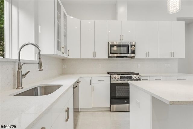 300 Boonton Tpke, Lincoln Park Boro, NJ 07035