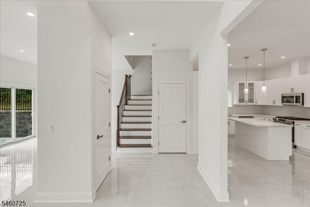 300 Boonton Tpke, Lincoln Park Boro, NJ 07035