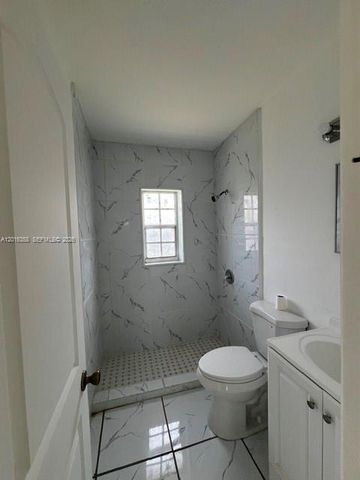 441 SW 10th St 4, Miami, FL 33130
