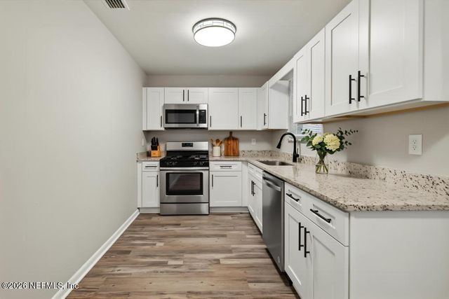 6873 MOTHER HUBBARD Drive, Jacksonville, FL 32210