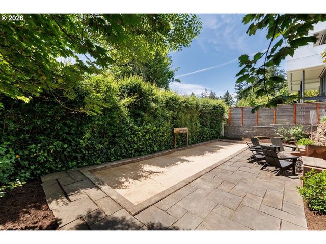 3515 Sw COUNCIL CREST Dr, Portland, OR 97239