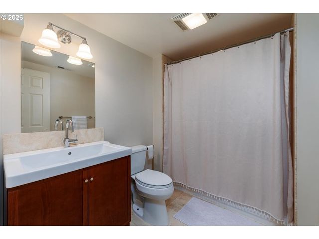 3515 Sw COUNCIL CREST Dr, Portland, OR 97239