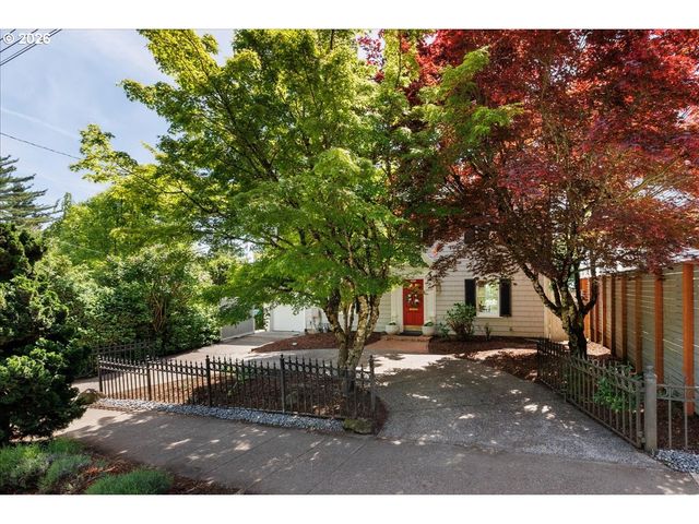 3515 Sw COUNCIL CREST Dr, Portland, OR 97239