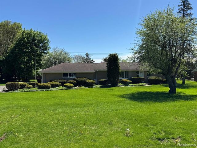 28670 Inkster Road, Southfield, MI 48034