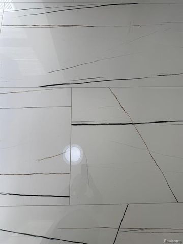 28670 Inkster Road, Southfield, MI 48034