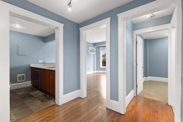 492 Massachusetts Ave 41, Boston, MA 02118