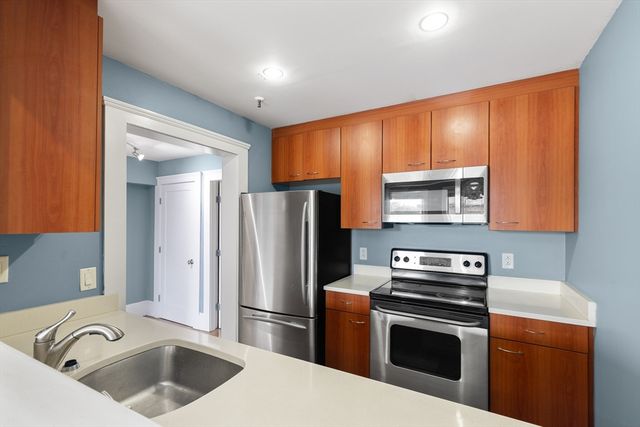 492 Massachusetts Ave 41, Boston, MA 02118