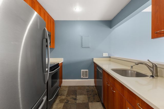 492 Massachusetts Ave 41, Boston, MA 02118