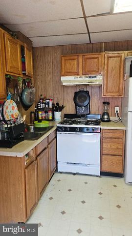 12 CEDAR ST, Wilmington, DE 19805