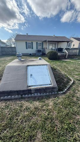 1916 C St NE, Miami, OK 74354