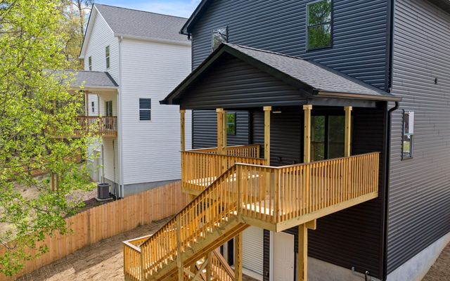 459 Candytuft Lane, Hixson, TN 37343