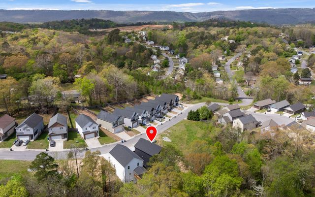 459 Candytuft Lane, Hixson, TN 37343