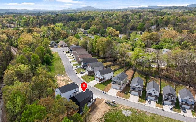 459 Candytuft Lane, Hixson, TN 37343