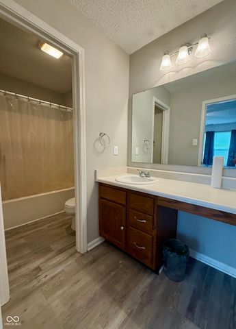 4483 Connaught East D, Plainfield, IN 46168