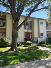27840 Berrywood Lane 14, Farmington, MI 48334