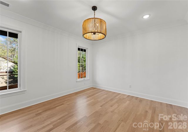 154 N Canterbury Road, Charlotte, NC 28211