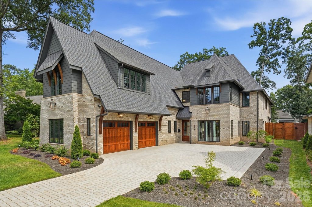 154 N Canterbury Road, Charlotte, NC 28211
