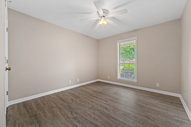 404 Biltmore Cir, Murfreesboro, TN 37128