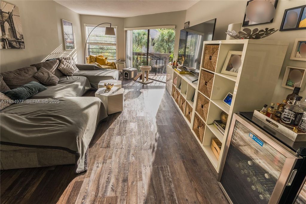 8810 SW 132nd Pl 404DN, Miami, FL 33186